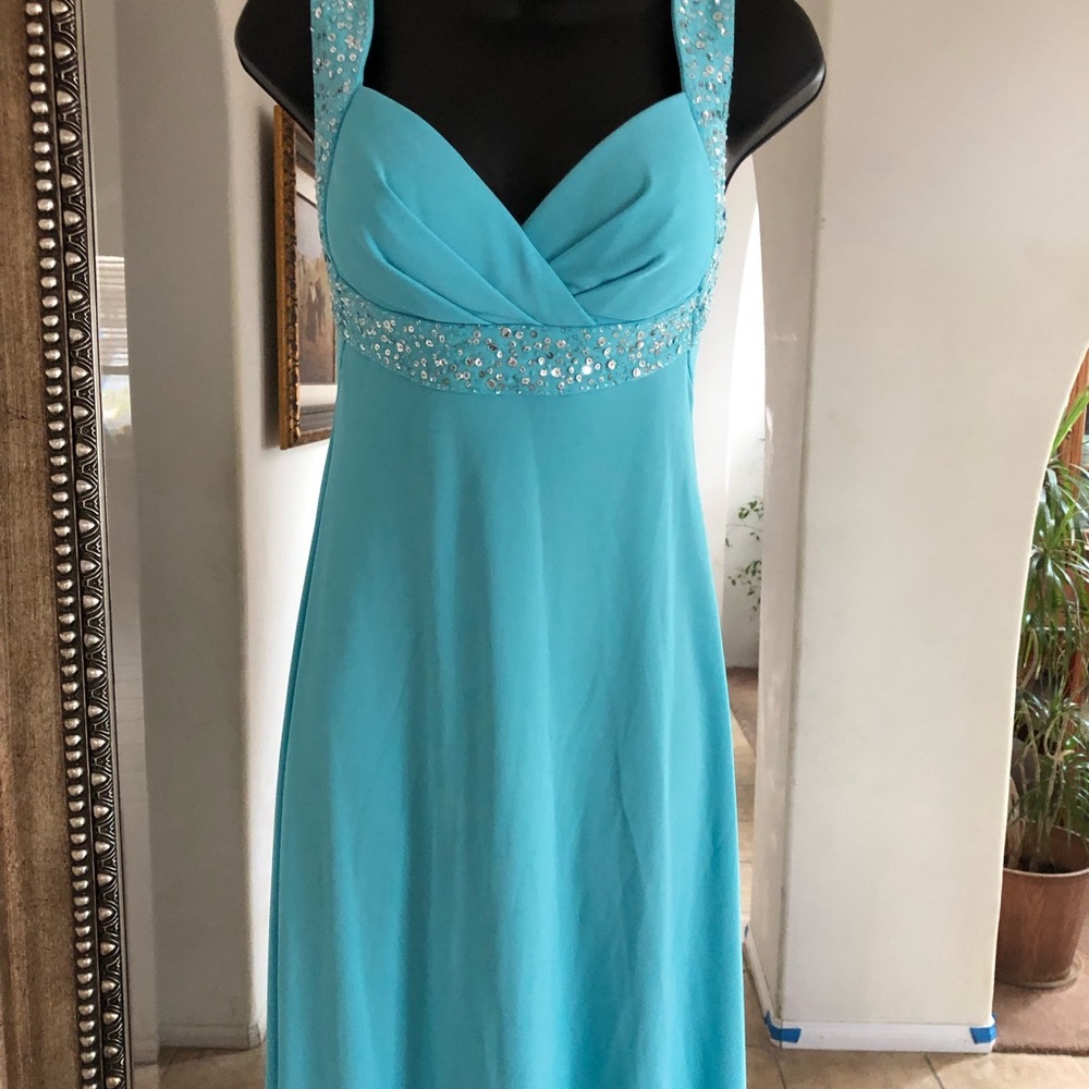 De Laru Formal Dress